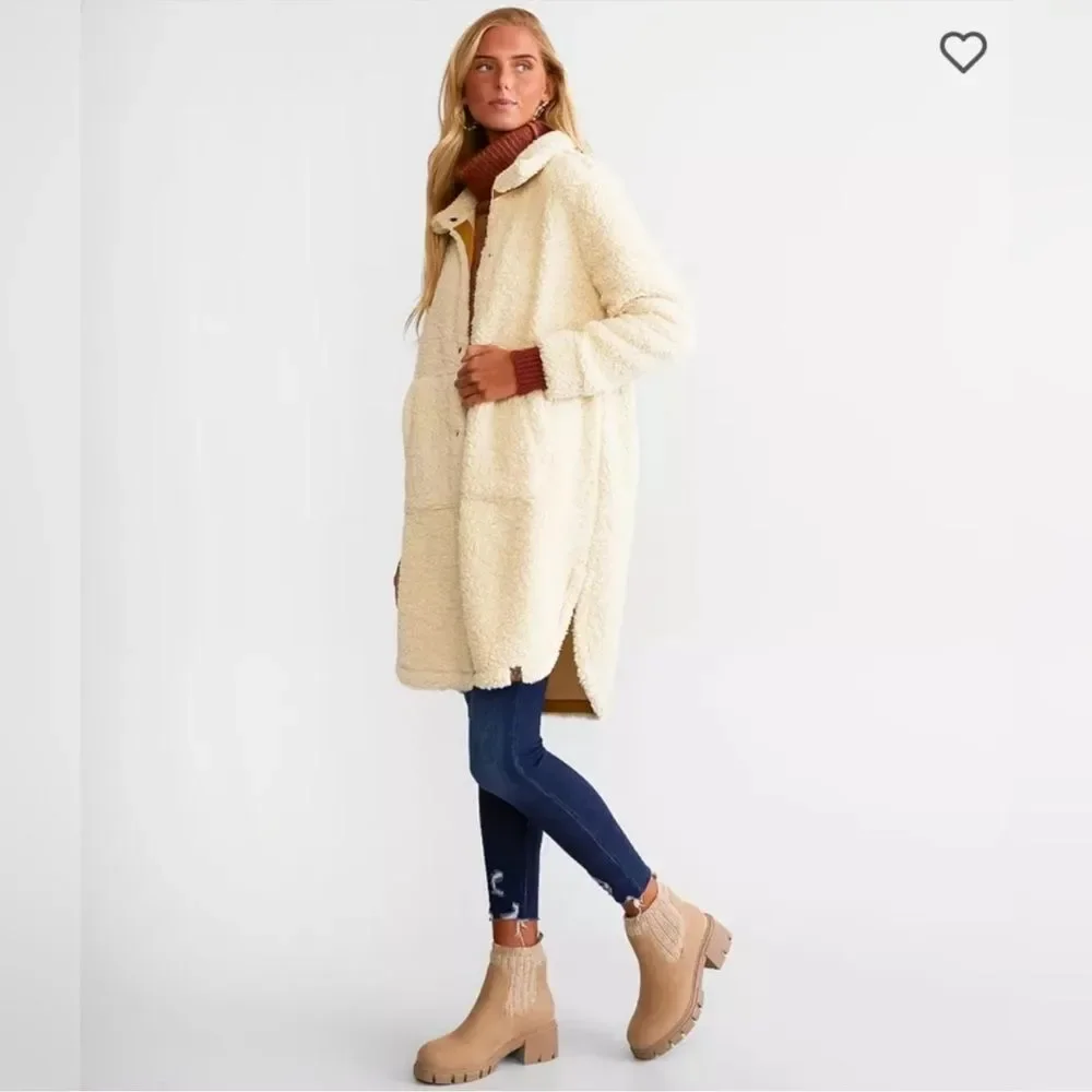 LIV Outdoor Olive / Army Green Sherpa Long Coat - Women